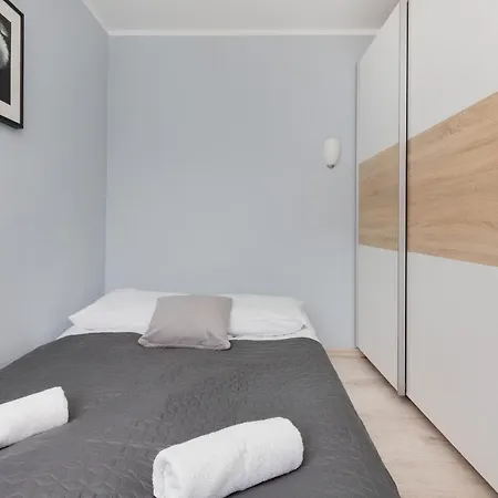Apartment Dworska Close To The